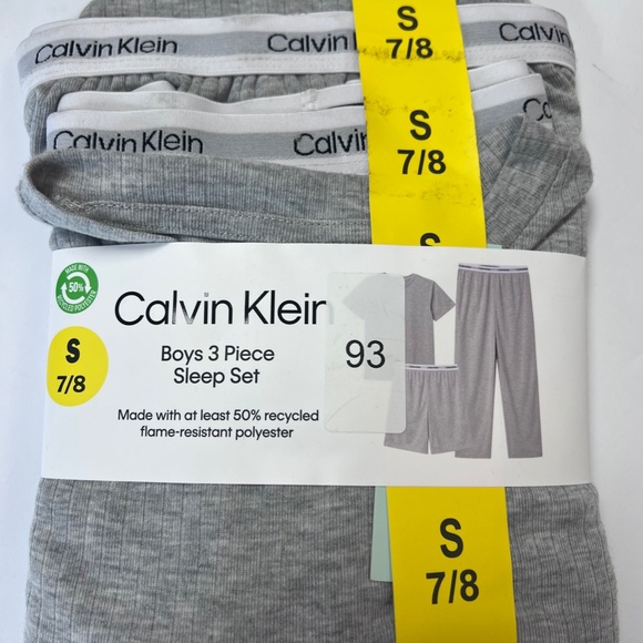 CALVIN KLEIN BOYS 3 PIECE SLEEP SET NEW SIZE SMALL - Picture 2 of 7